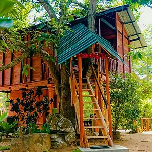 Sigiri Sky & Treehouse Sri Lanka